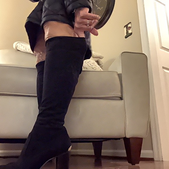 Marc Fisher Sexy, soft, and stunning black boots! - Picture 13 of 13